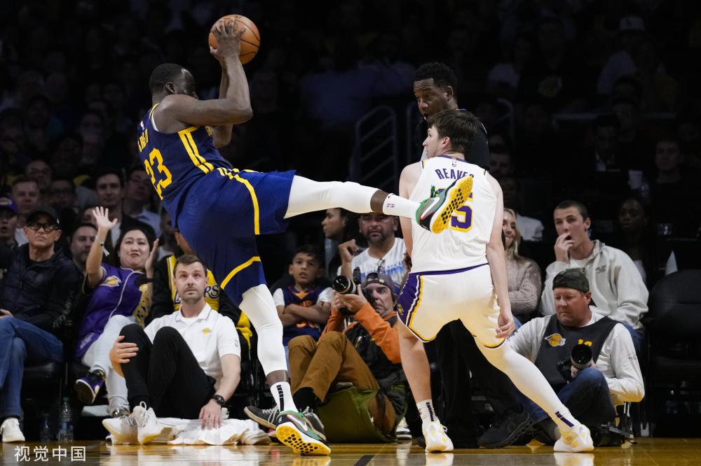 一则备受瞩 一则备受瞩