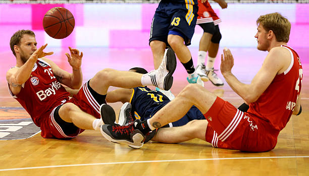 对球队的支 对球队的支