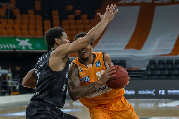 沃特金斯等 沃特金斯等